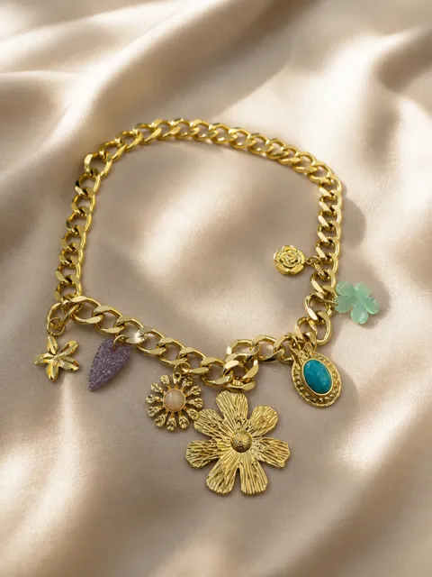 COLLIER 7 BRELOQUES